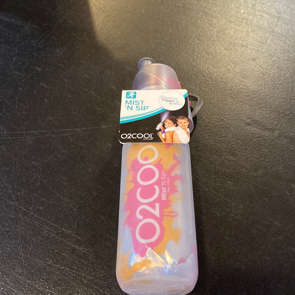 New Mist ‘N Sip O2 Cool Insulated Water Bottle